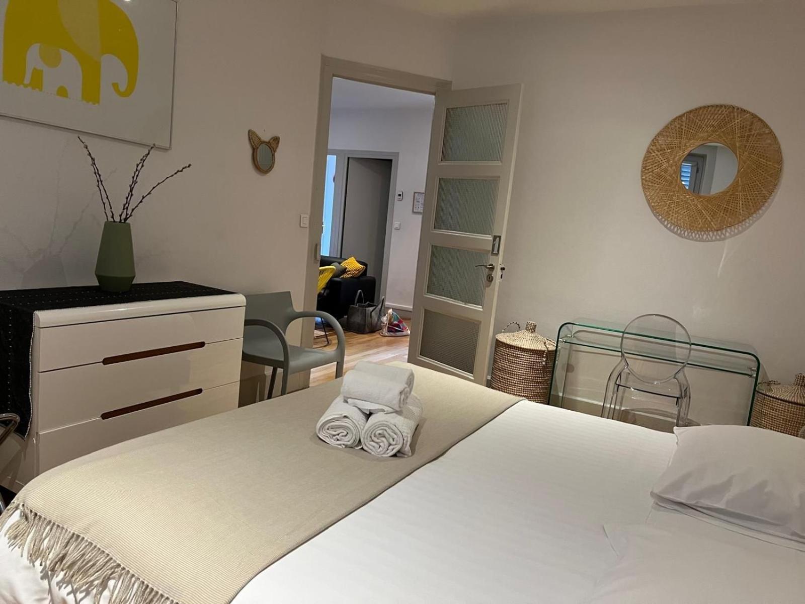 LA SUITE DES CÈDRES - T3 Lyon 3 Exterior foto