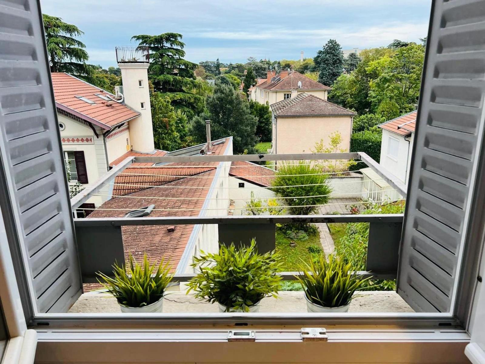 LA SUITE DES CÈDRES - T3 Lyon 3 Exterior foto